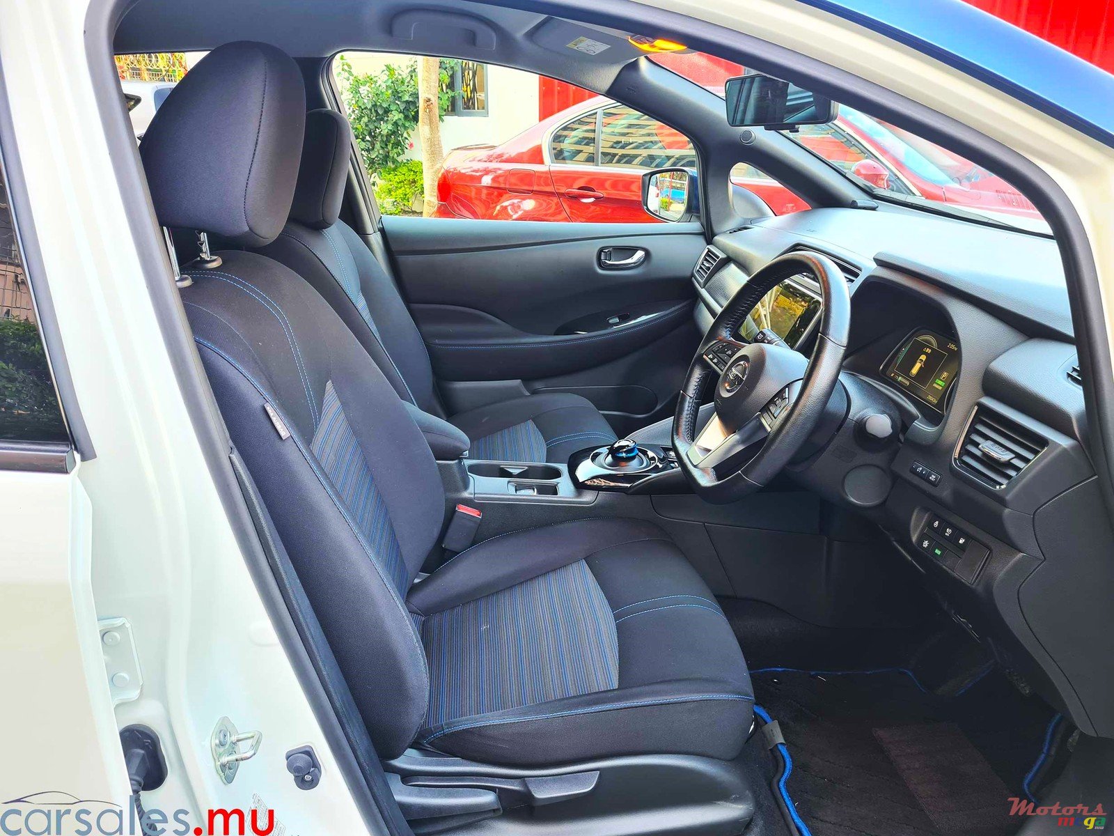 2020' Nissan Leaf G Electric photo #5