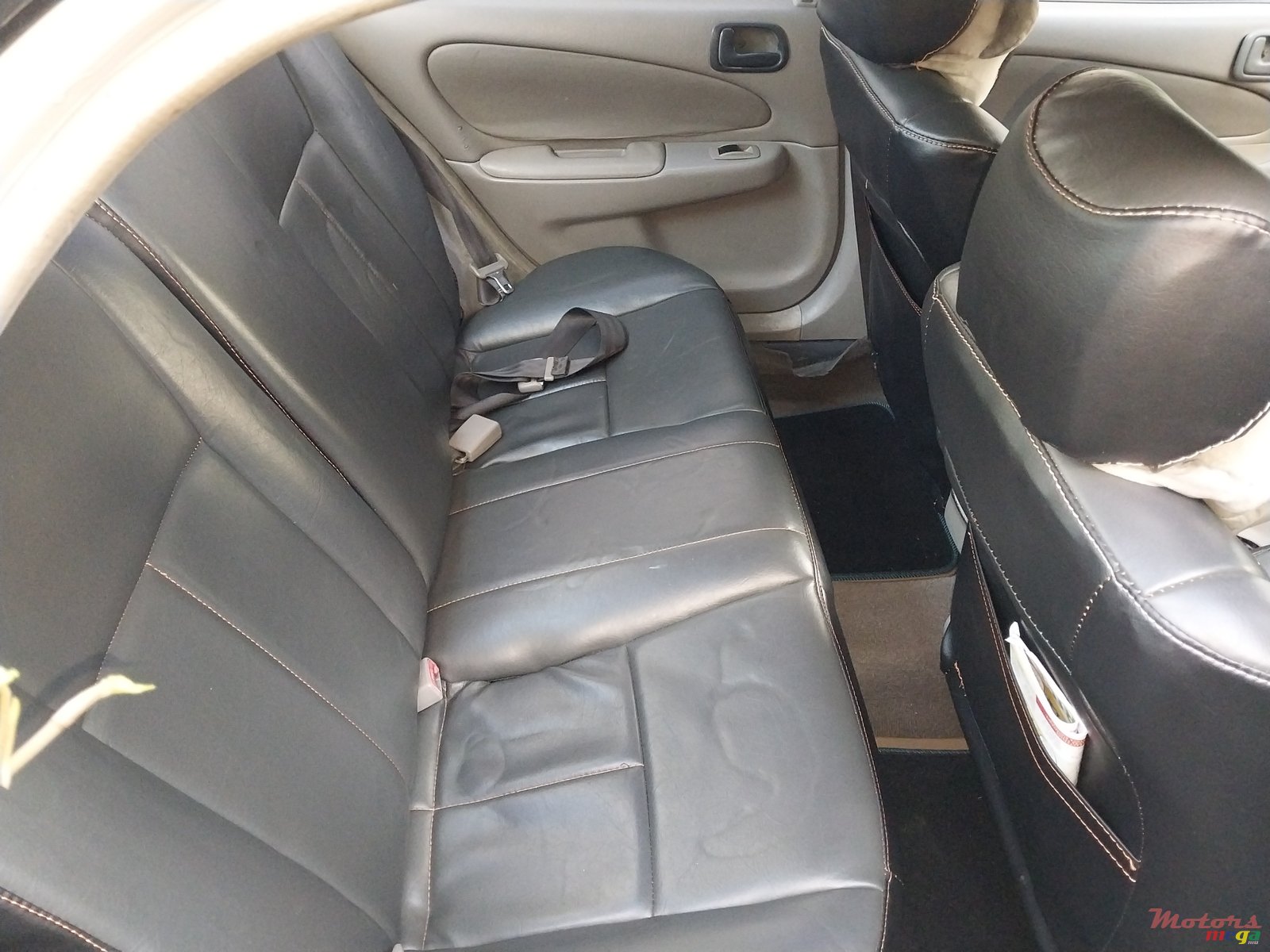 1999' Toyota Corolla photo #2