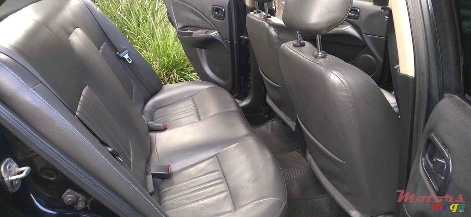 2004' Nissan Sunny N17 photo #6