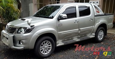 2012' Toyota Hilux VIGO 3.2L photo #2