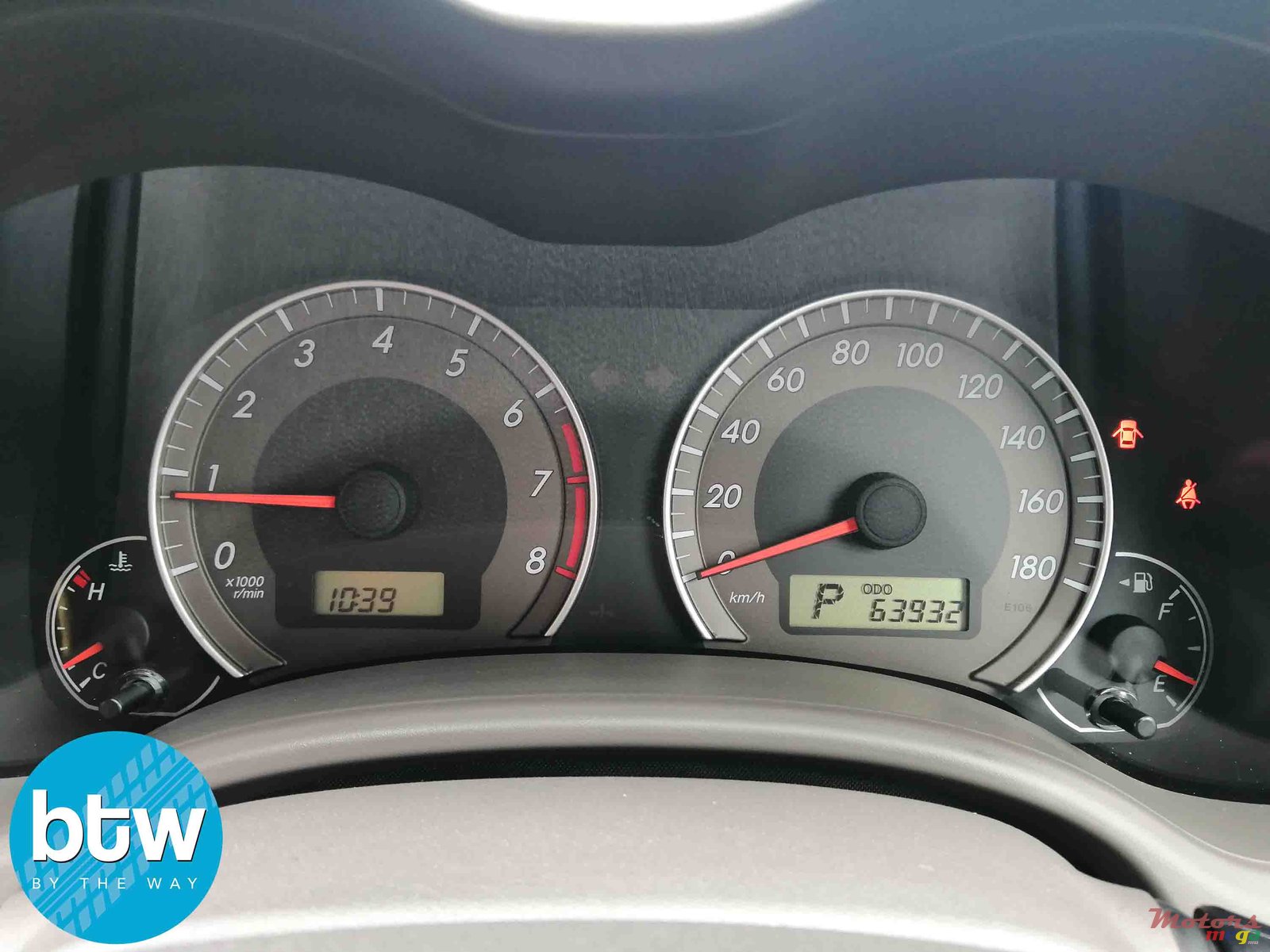 2012' Toyota Corolla Axio photo #7