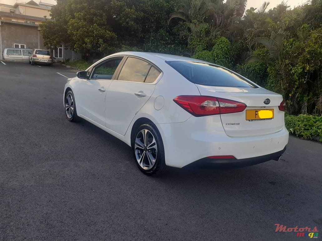 2014' Kia Cerato Fully executive photo #3
