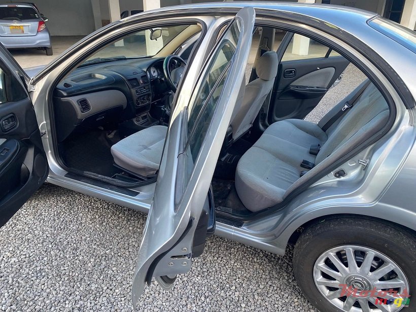 2007' Nissan Sunny N17 FB 07 Manual photo #3