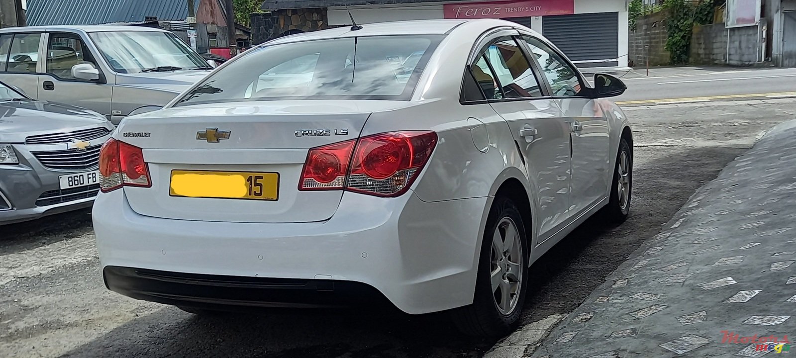 2015' Chevrolet Cruze photo #3