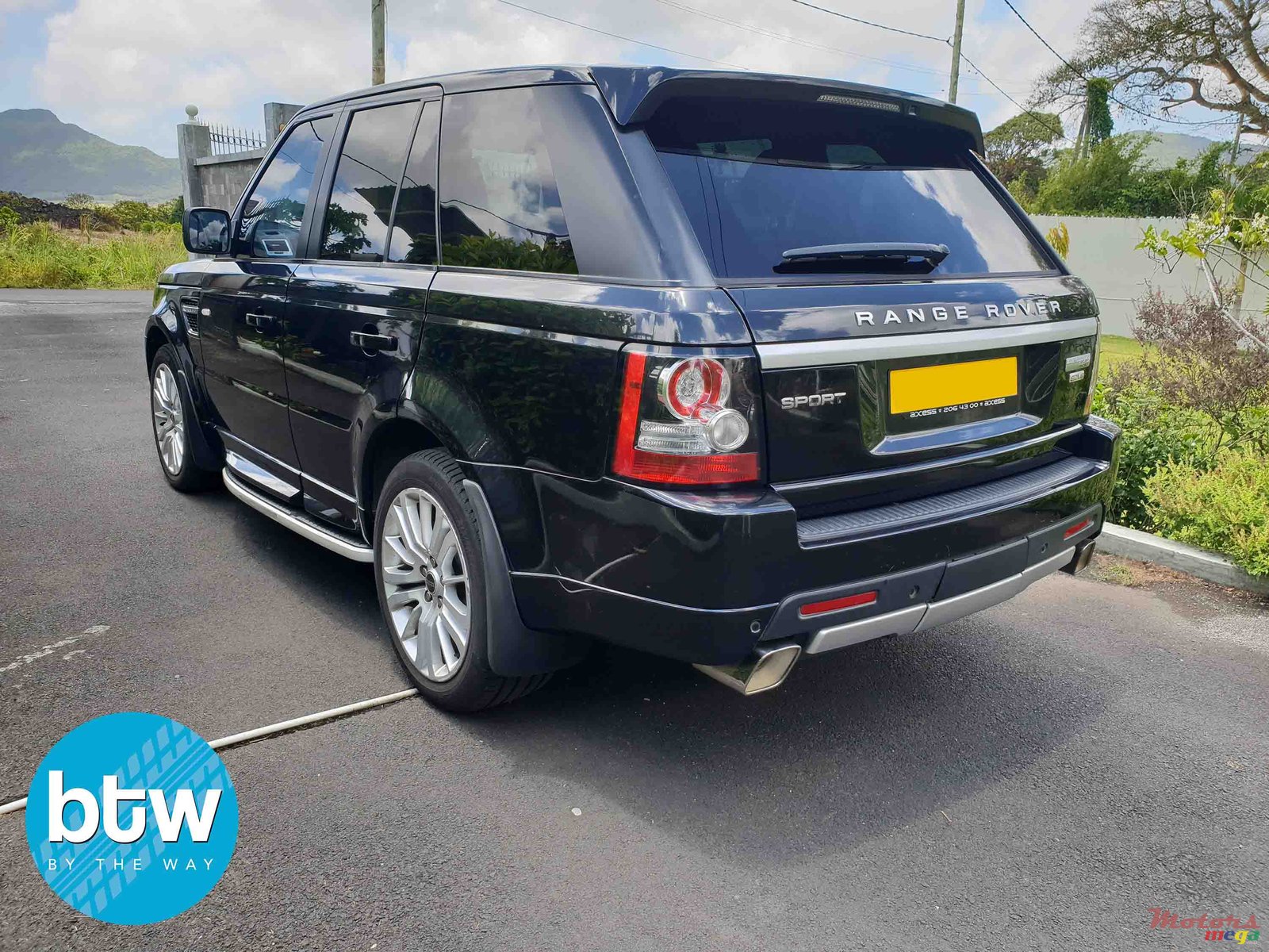 2012' Land Rover Range Rover Sport SDV6 photo #2