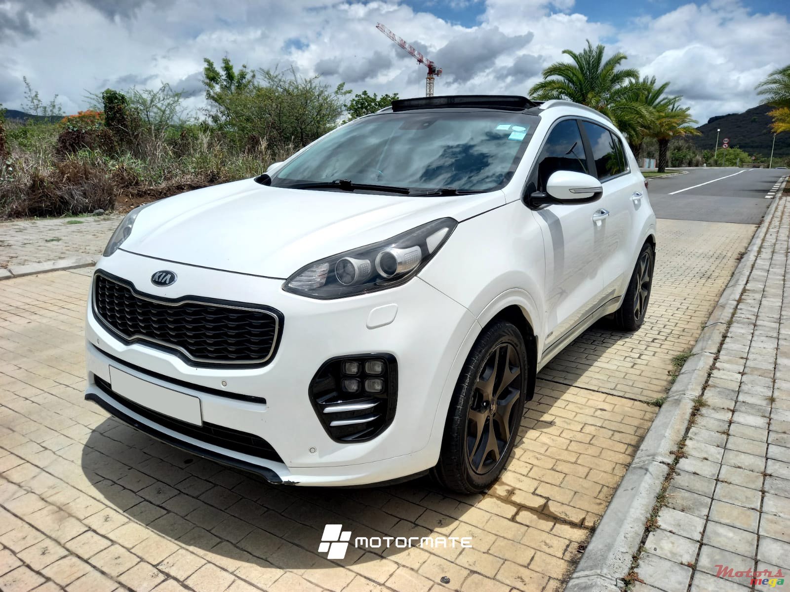 2017' Kia Sportage GT LINE photo #2