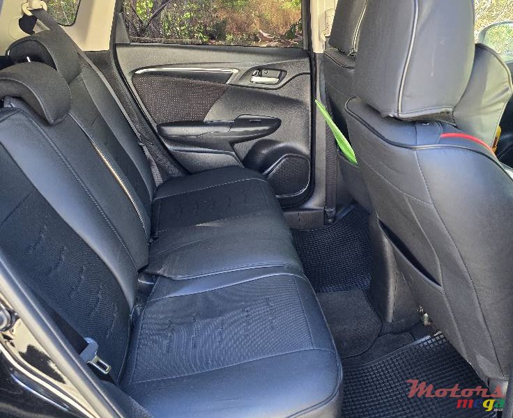 2016' Honda Fit photo #1