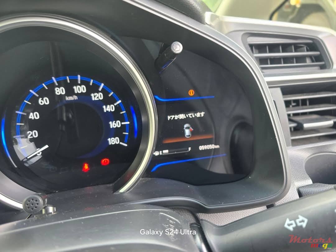 2016' Honda Fit photo #7