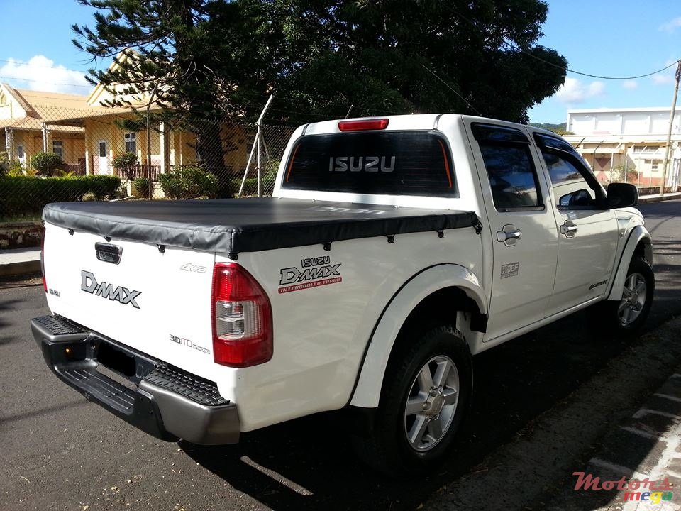 2004' Isuzu D-Max photo #3