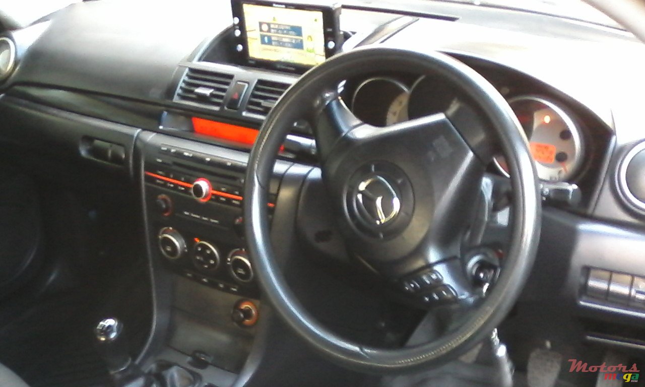 2008' Mazda Axela photo #3