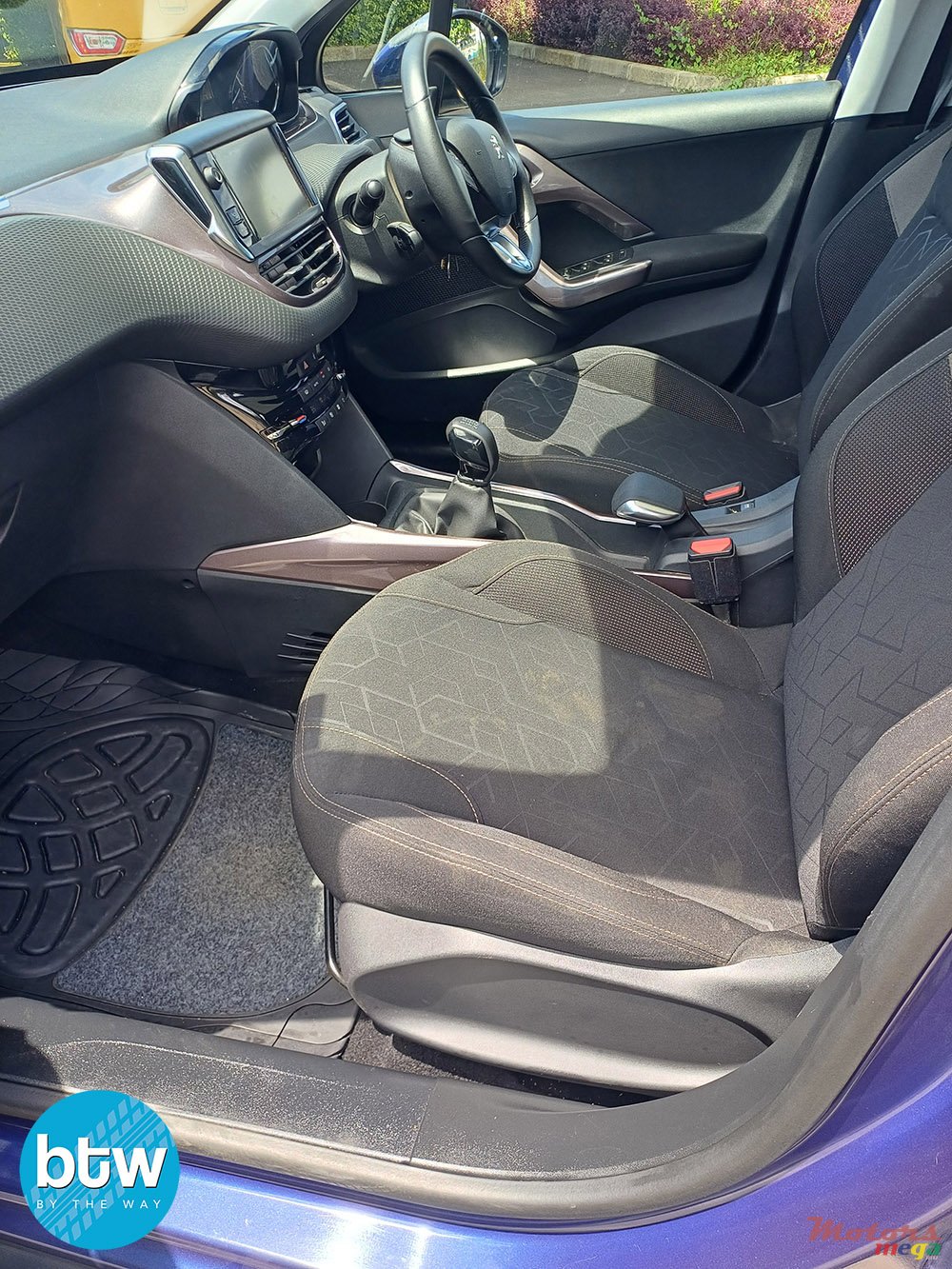 2016' Peugeot 2008 Active photo #6