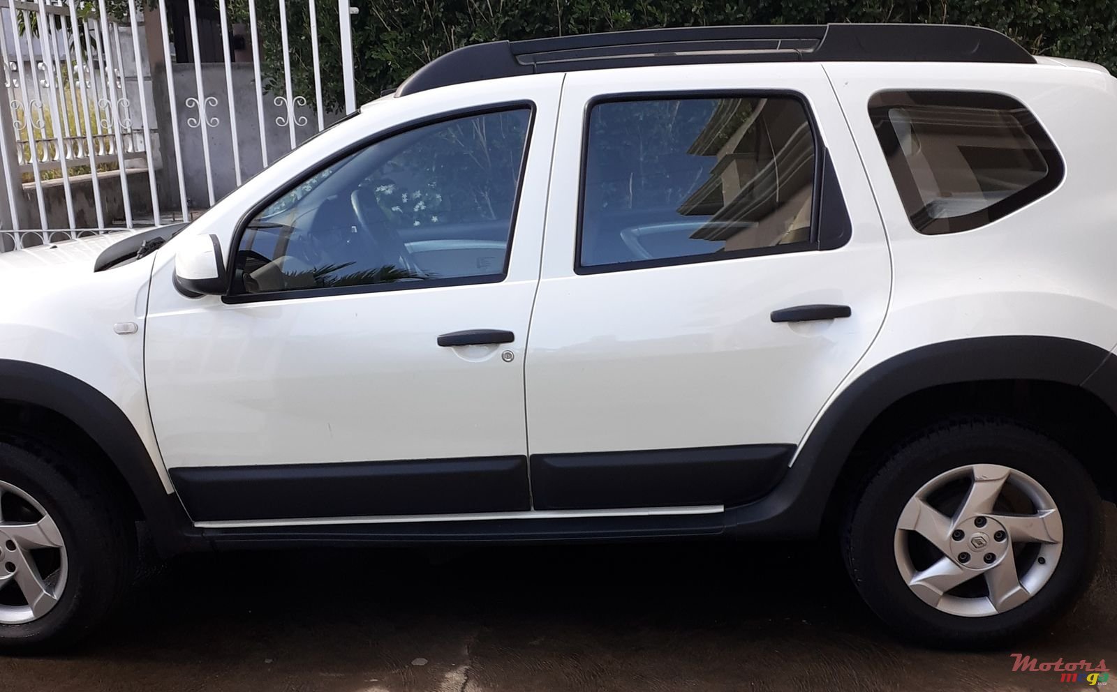 2013' Renault Duster Full Option photo #4