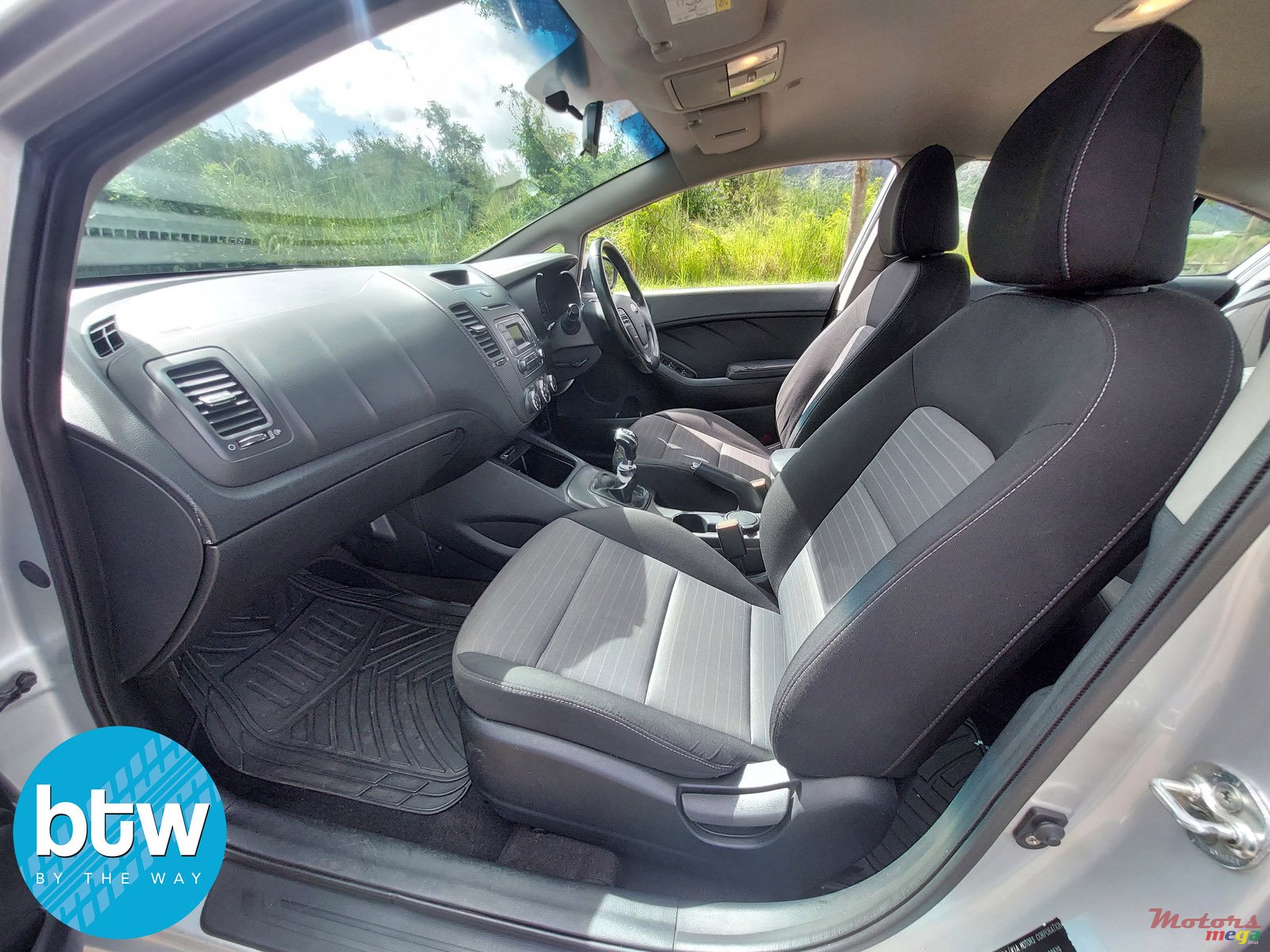 2015' Kia Cerato photo #4