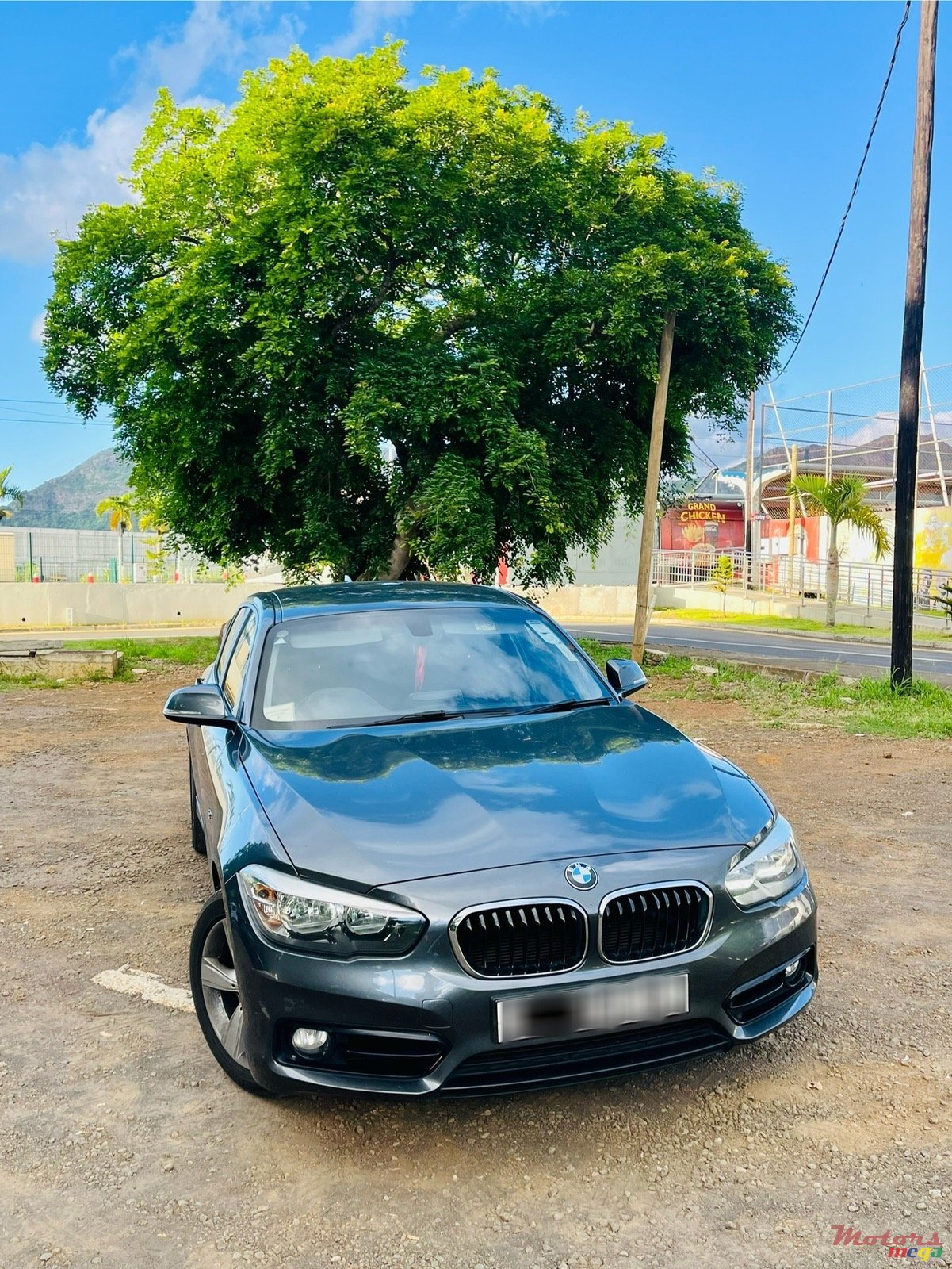 2018' BMW 1 Series photo #1