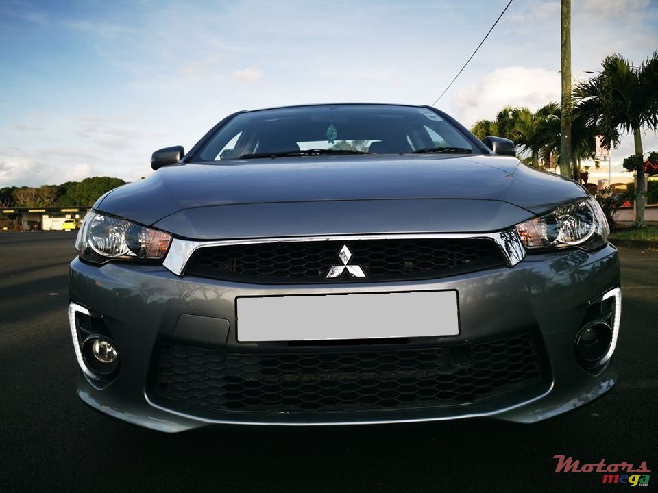 2017' Mitsubishi Lancer EX photo #1