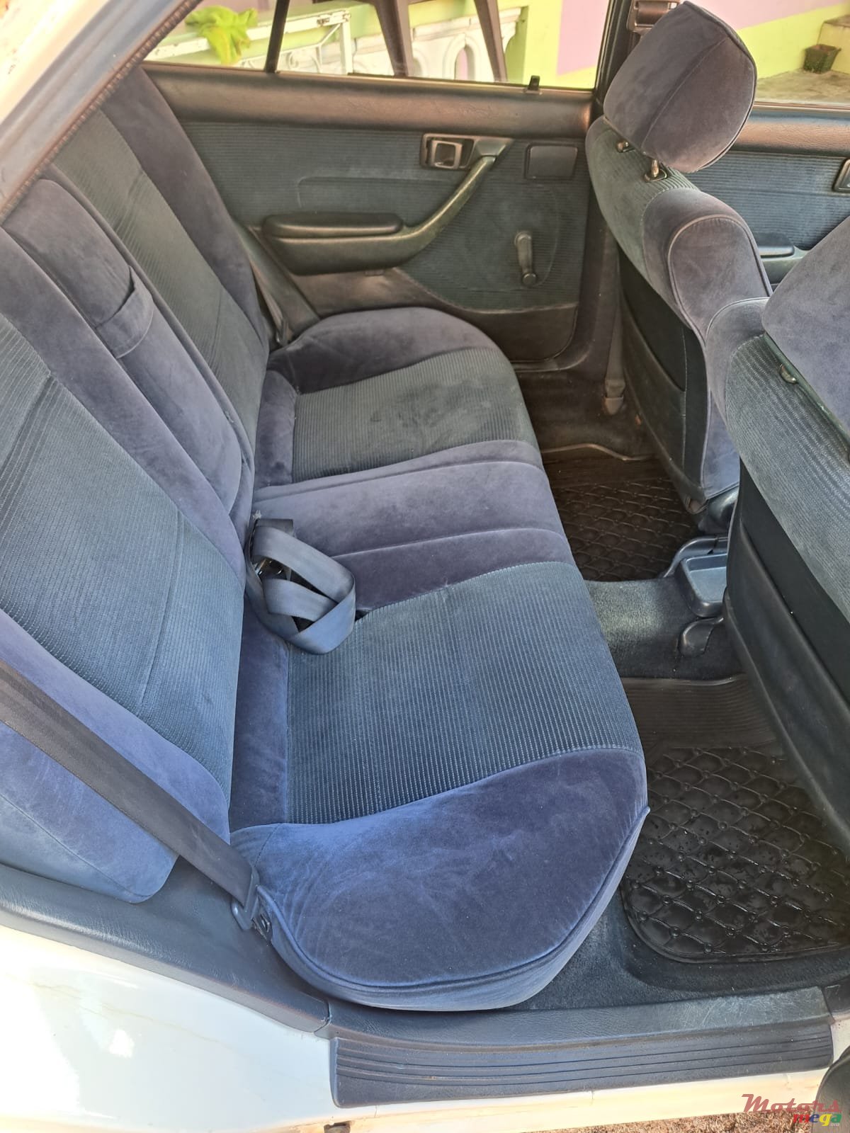 1989' Toyota Carina photo #6