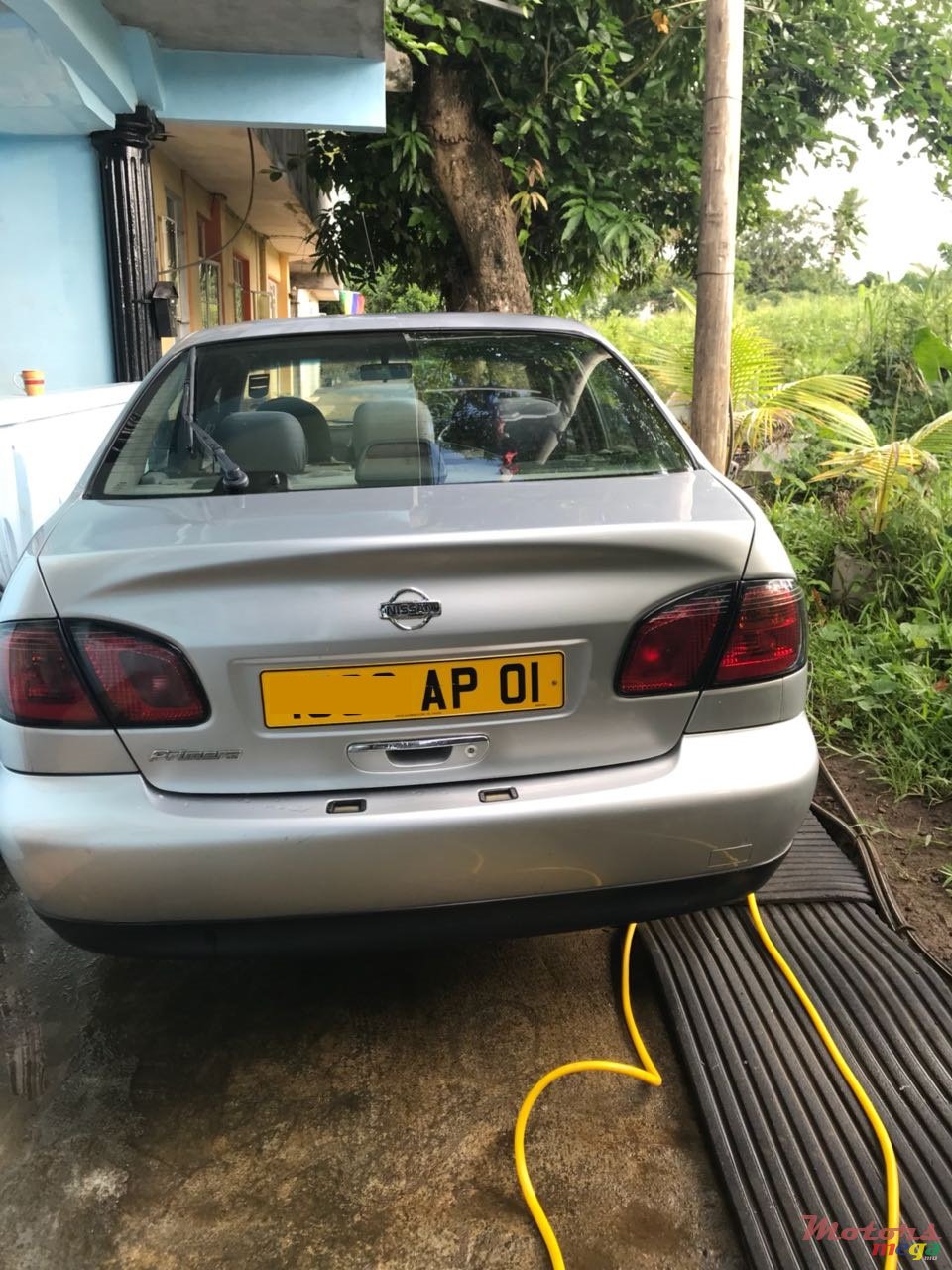 2001' Nissan Primera photo #2