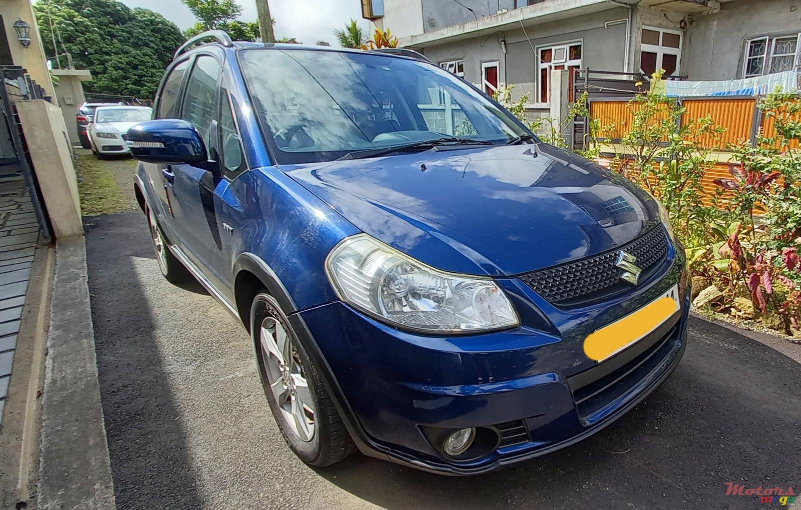 2011' Suzuki SX4 AUTOMATIC photo #2