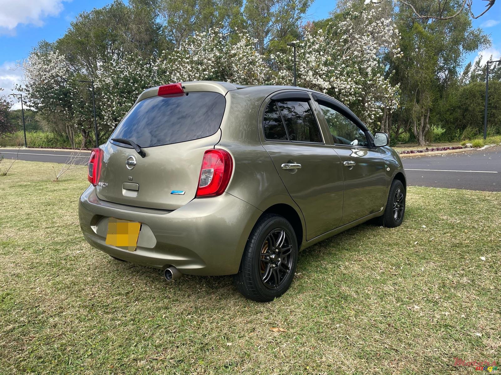 2013' Nissan March photo #5