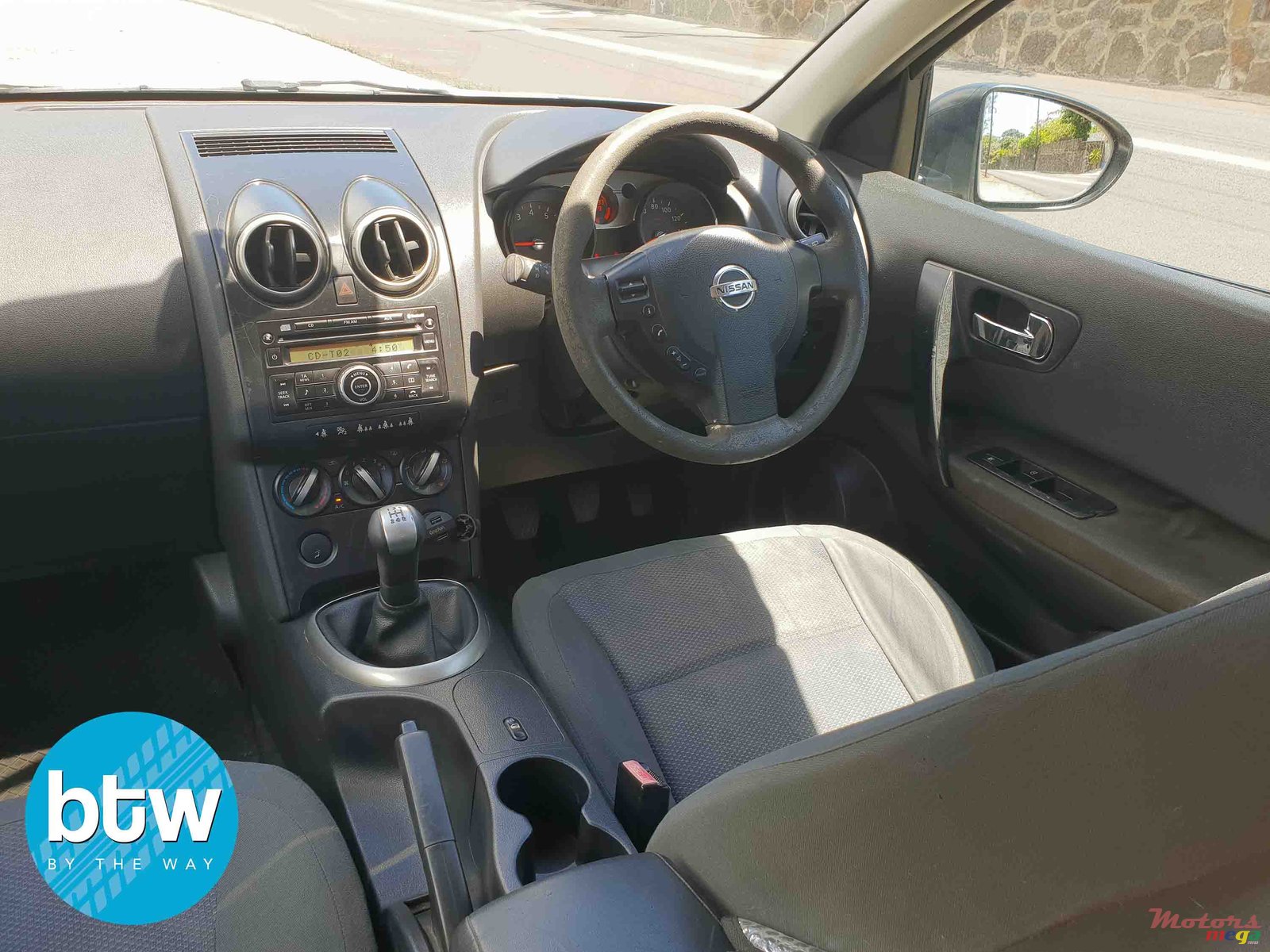 2009' Nissan Qashqai photo #2