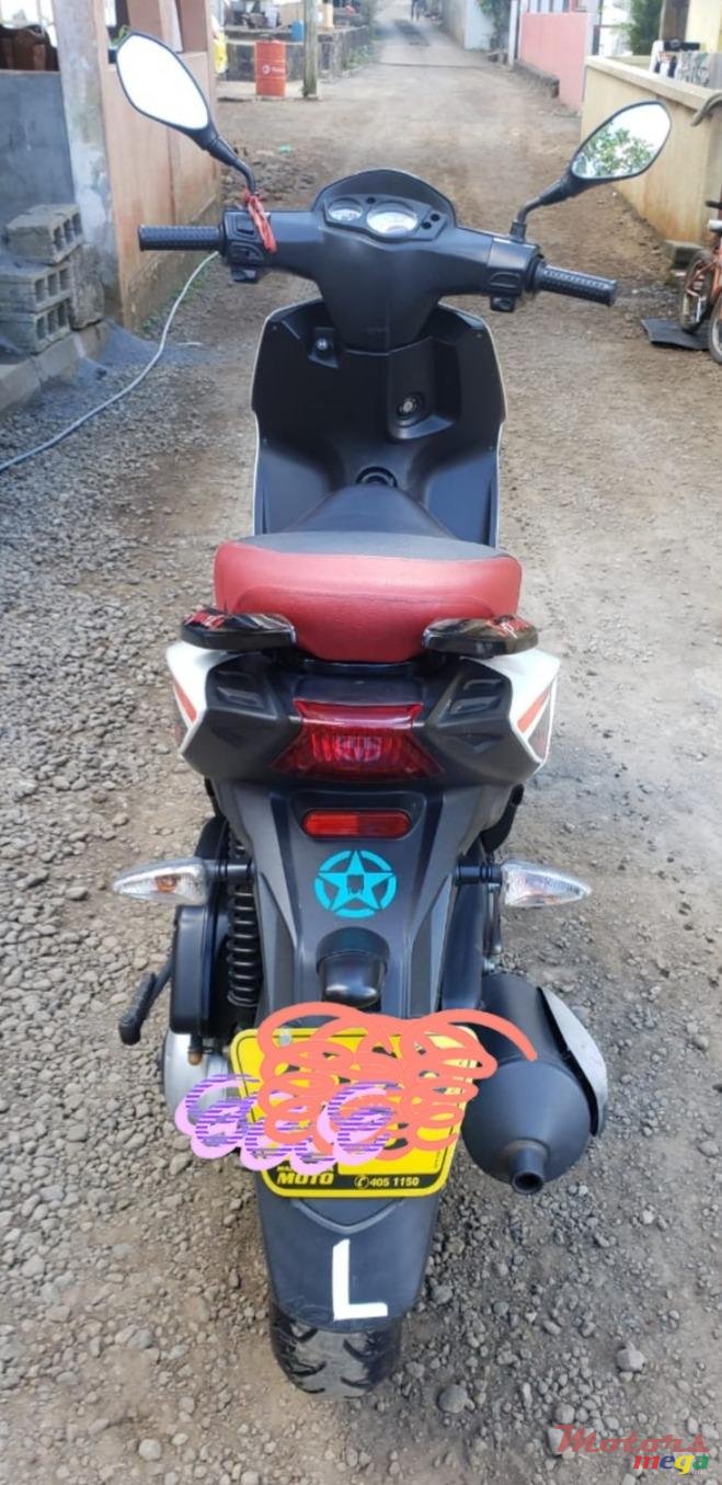 2018' K Aprilia Scooter photo #6