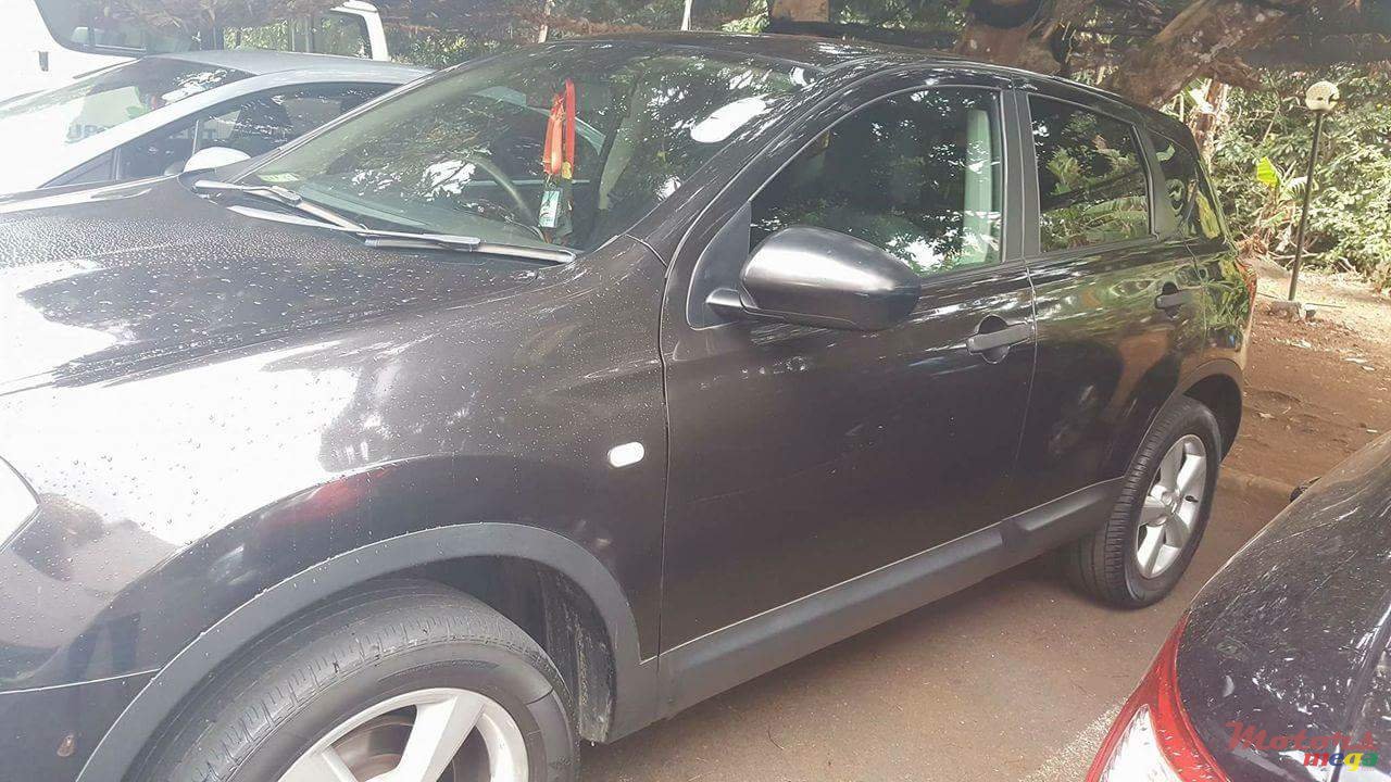 2009' Nissan Qashqai photo #1