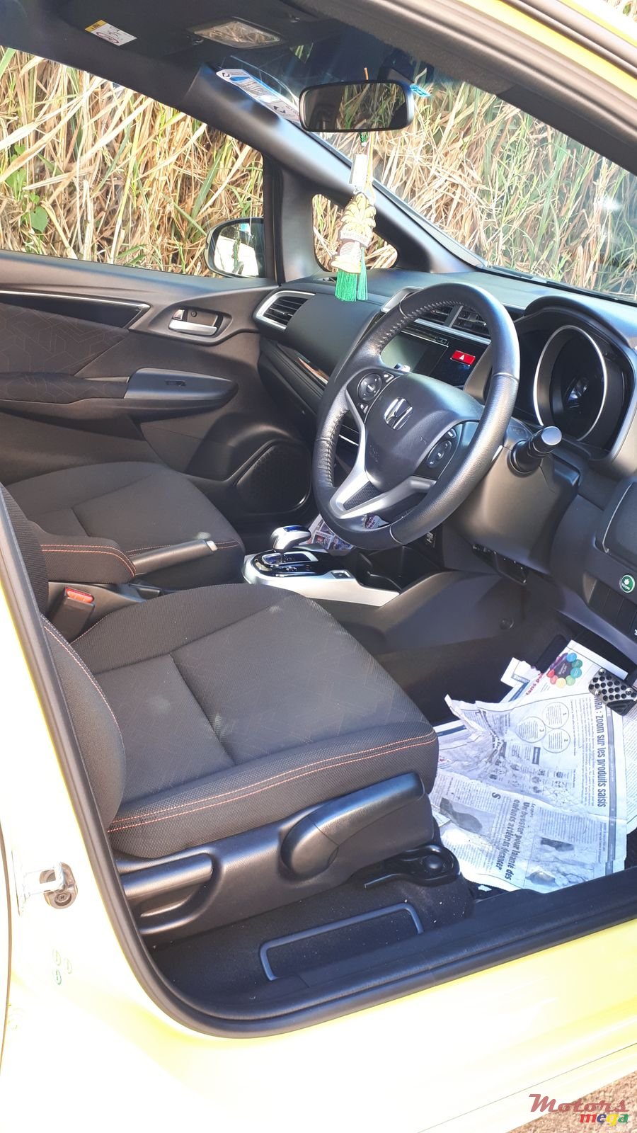 2013' Honda Fit Japan S-Package Hybrid photo #3