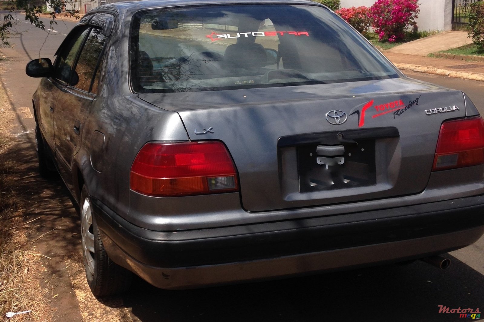 1996' Toyota Corolla saloon photo #3