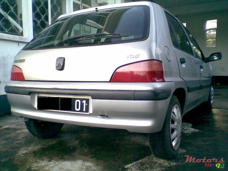 2001' Peugeot 106 photo #2