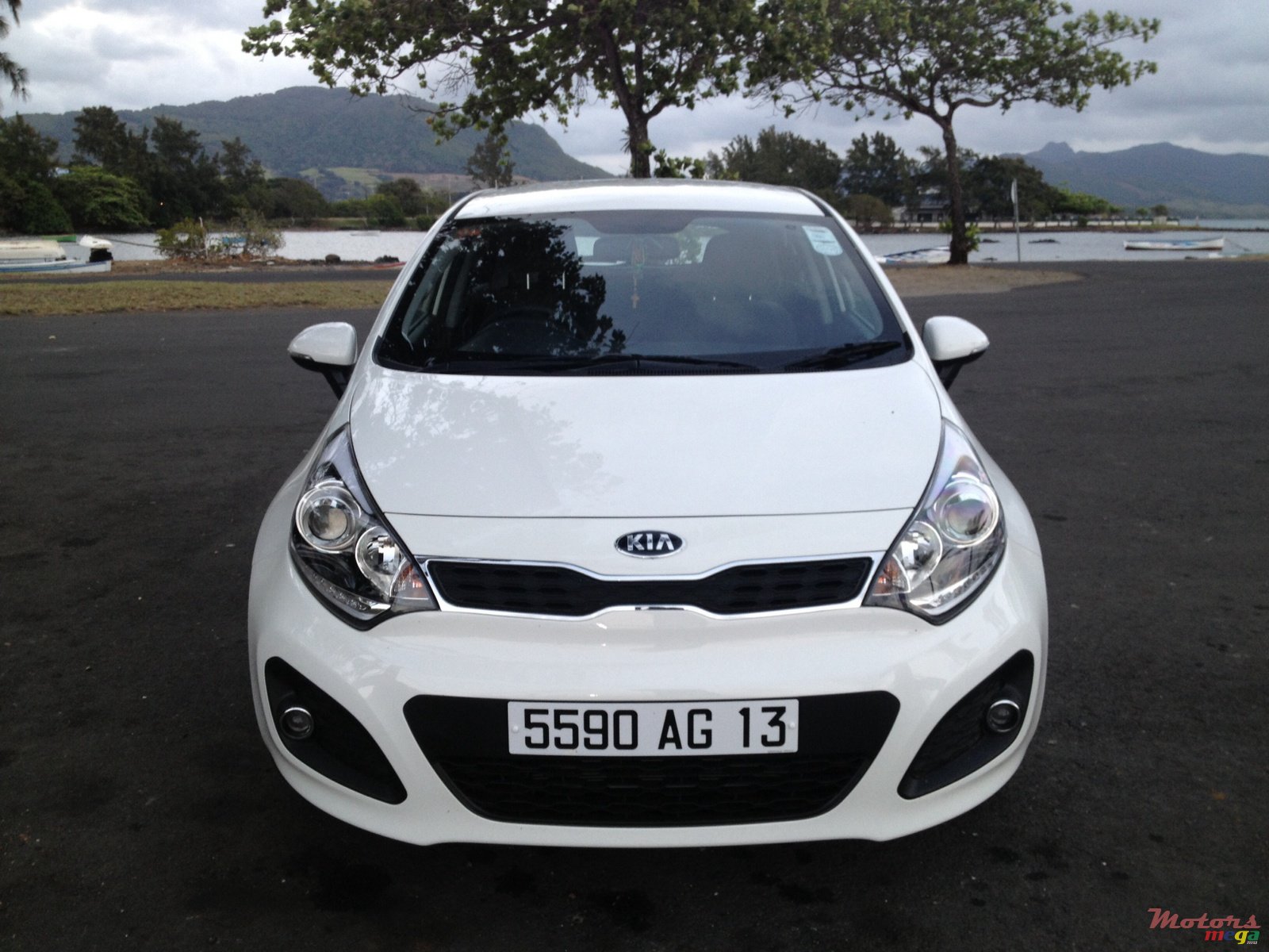 2013' Kia Rio photo #1