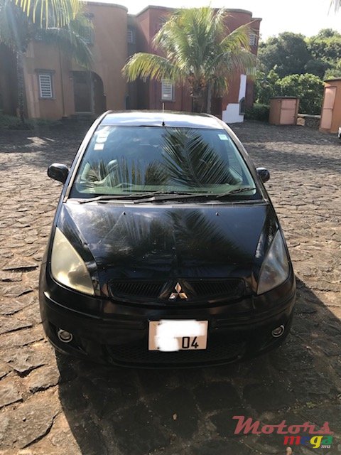 2004' Mitsubishi Colt photo #1