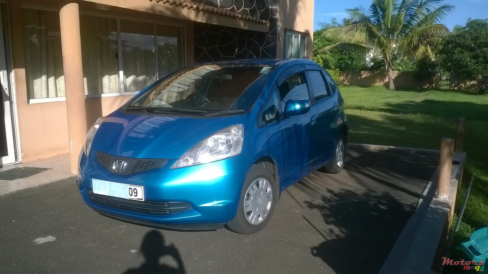 2009' Honda Fit photo #1