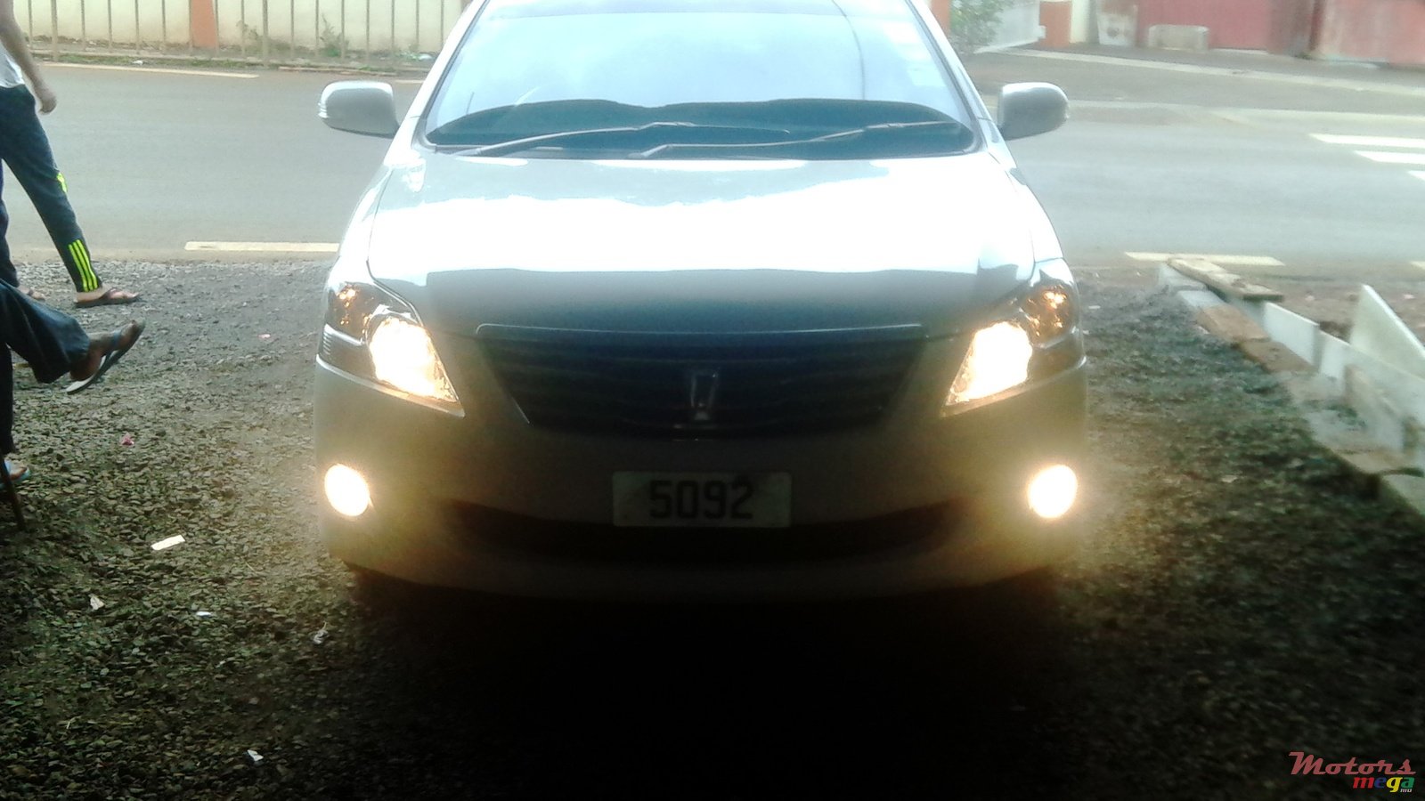 2008' Toyota Corona premio photo #1