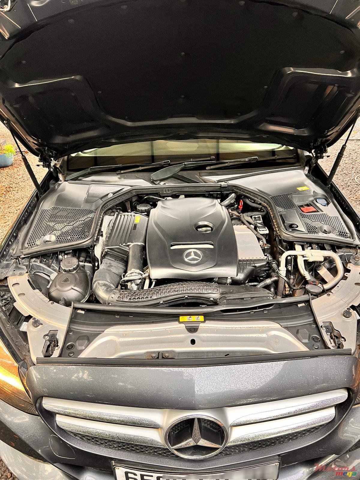 2016' Mercedes-Benz C 180 photo #2