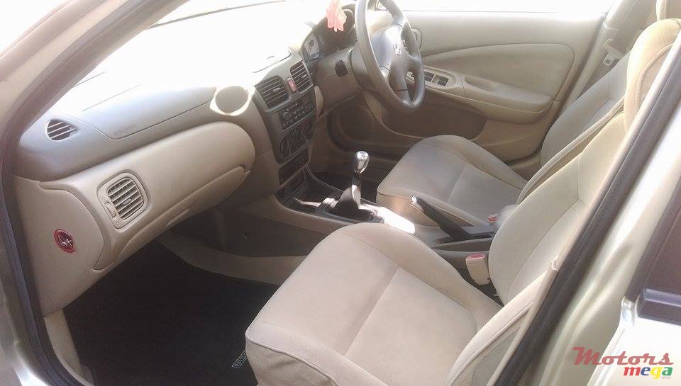 2009' Nissan sunny 17 photo #5