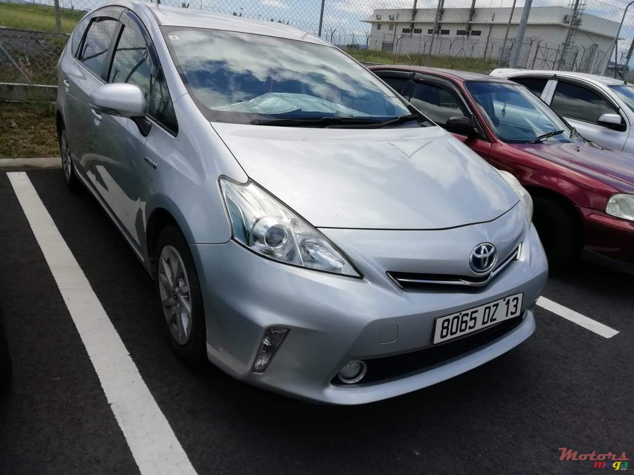 2013' Toyota Prius photo #1