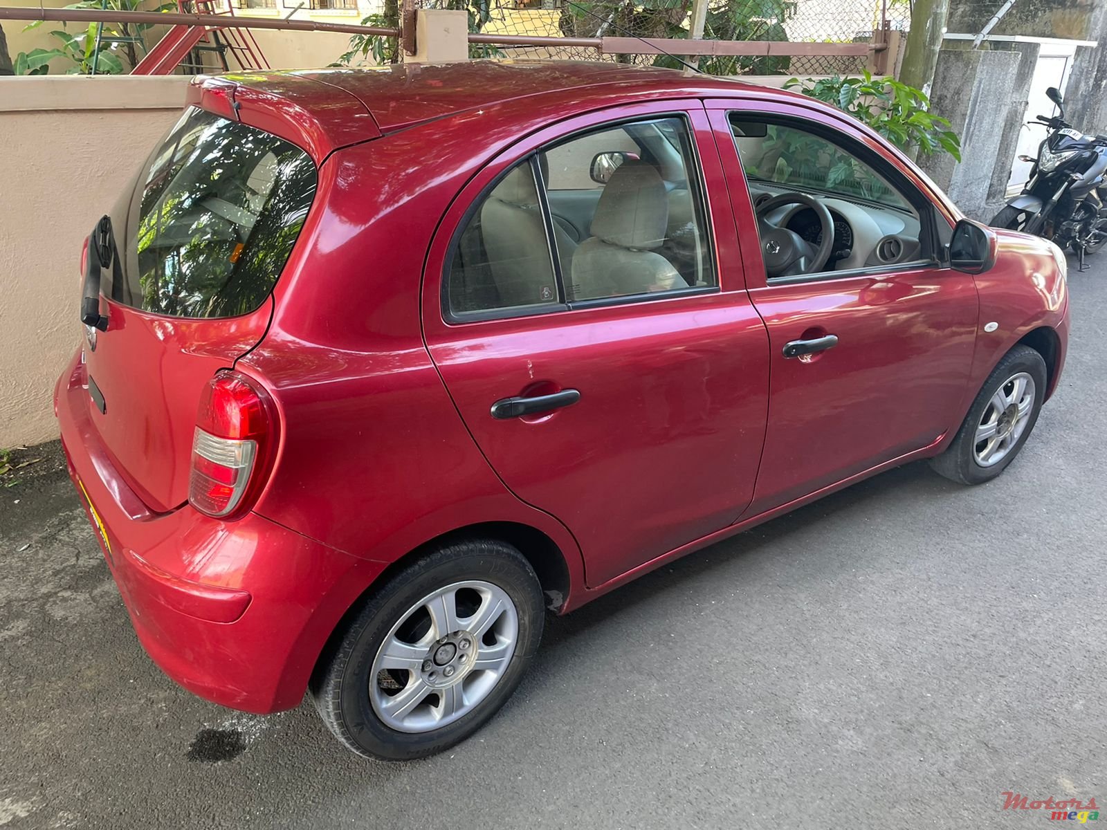 2012' Nissan Micra photo #2