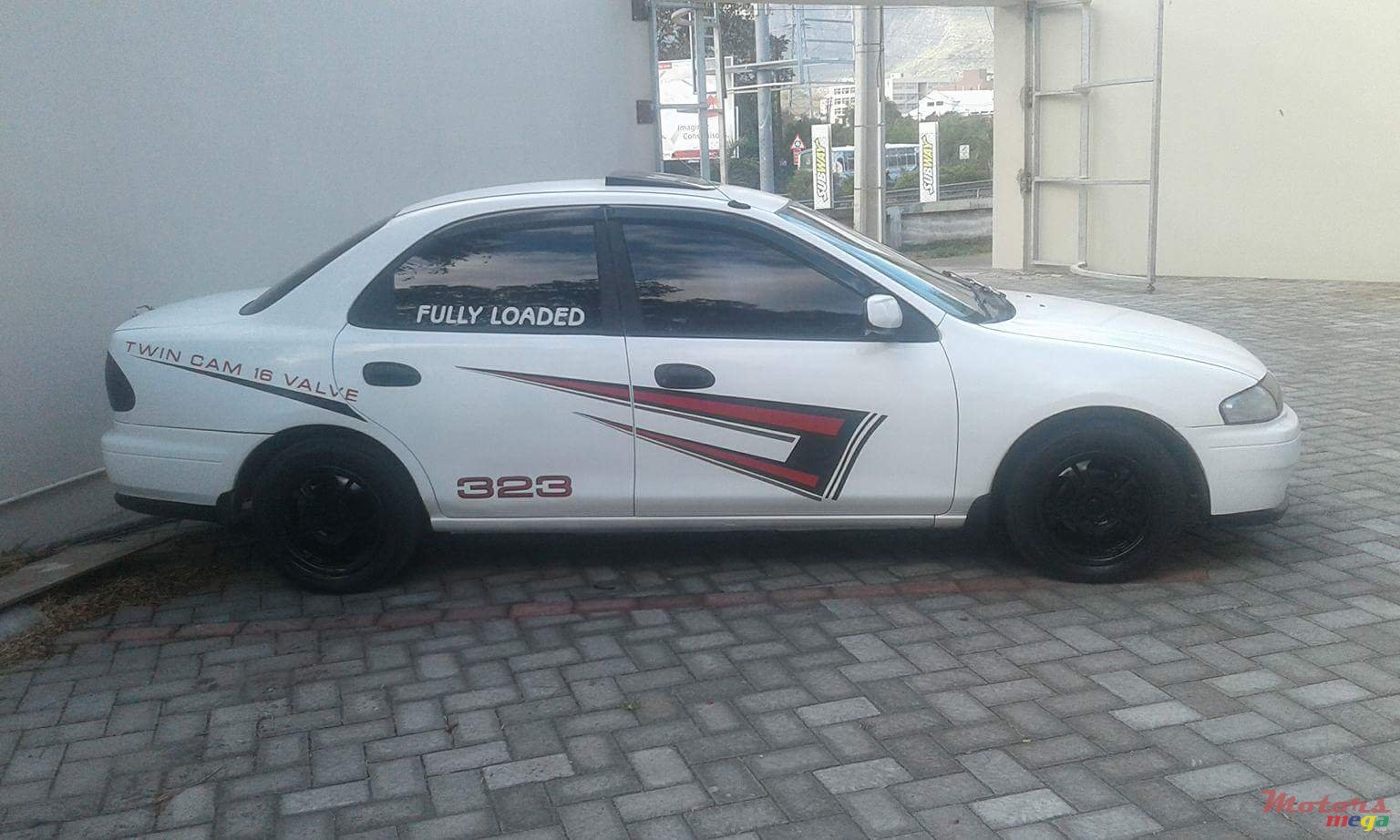 1998' Mazda 323 photo #4