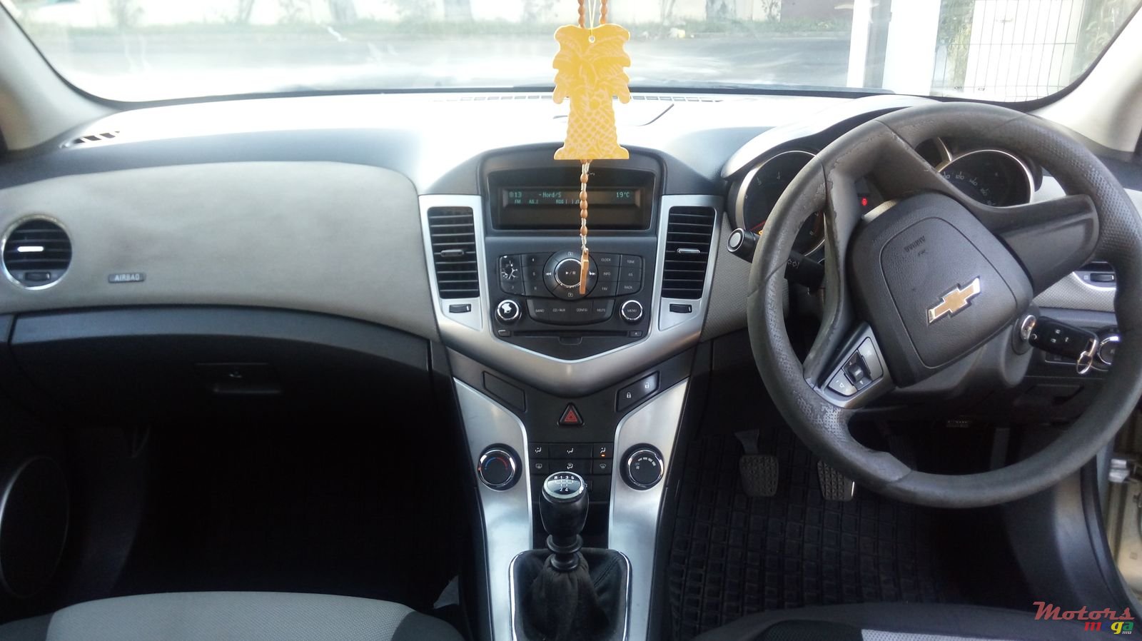 2012' Chevrolet Chevy photo #4