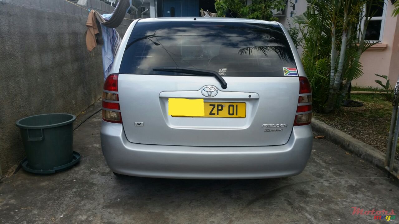 2001' Toyota Corolla photo #5