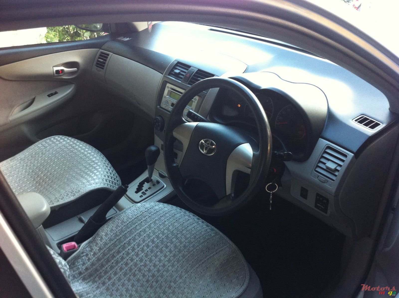 2011' Toyota Axio photo #3