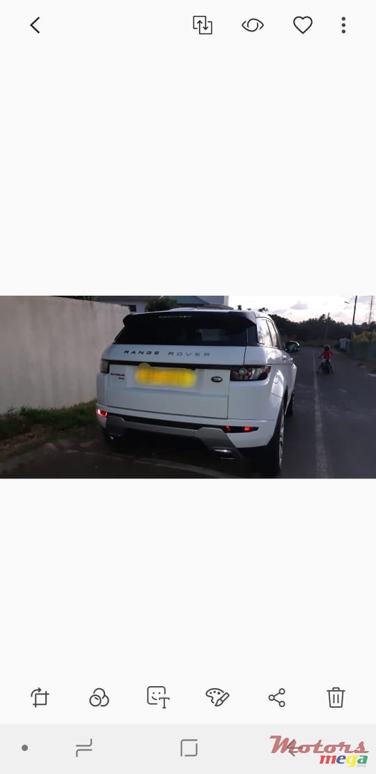 2013' Land Rover Range Rover Evoque photo #4