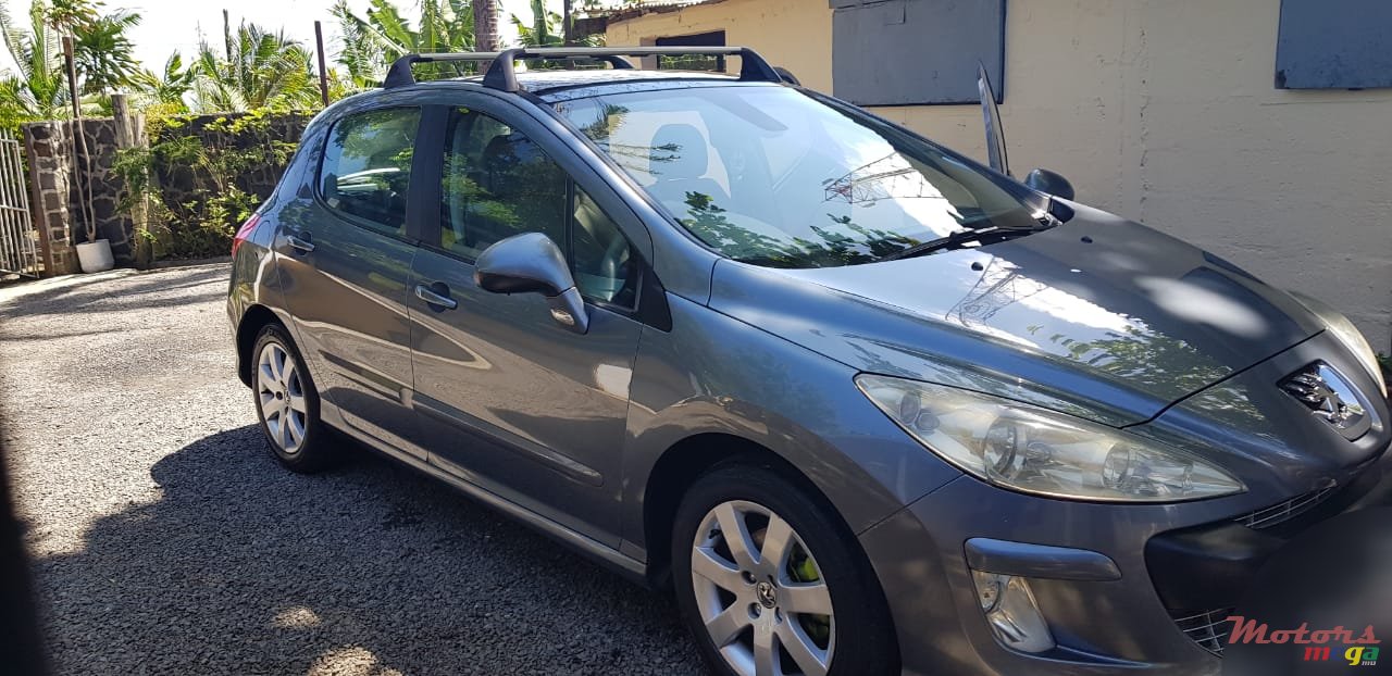 2010' Peugeot 308 photo #4