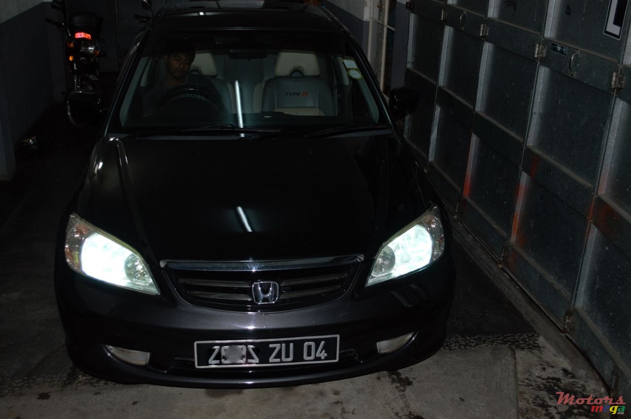 2004' Honda Civic alloys wheels..HID etc.. photo #1