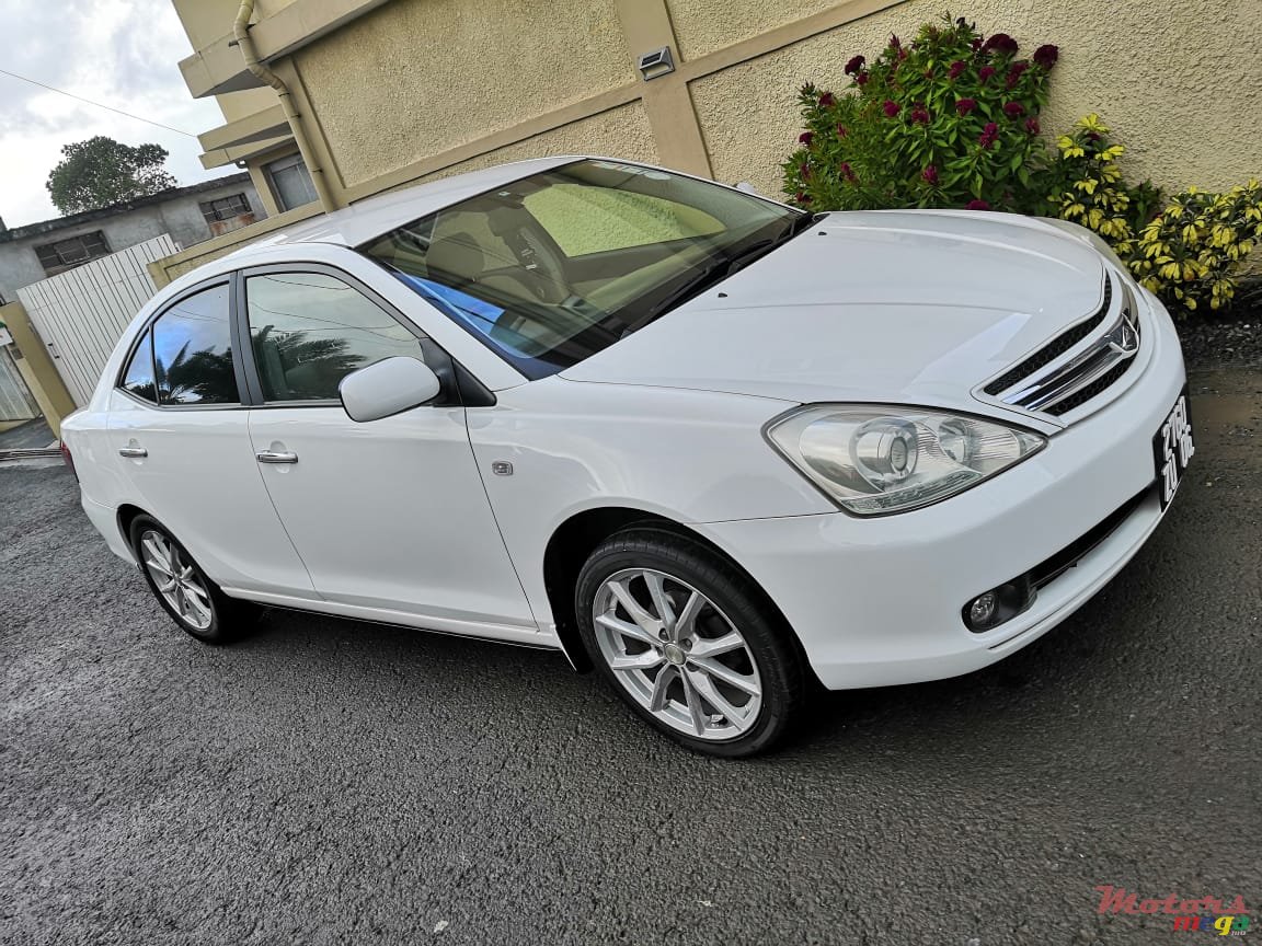 2006' Toyota Allion 1500cc photo #1