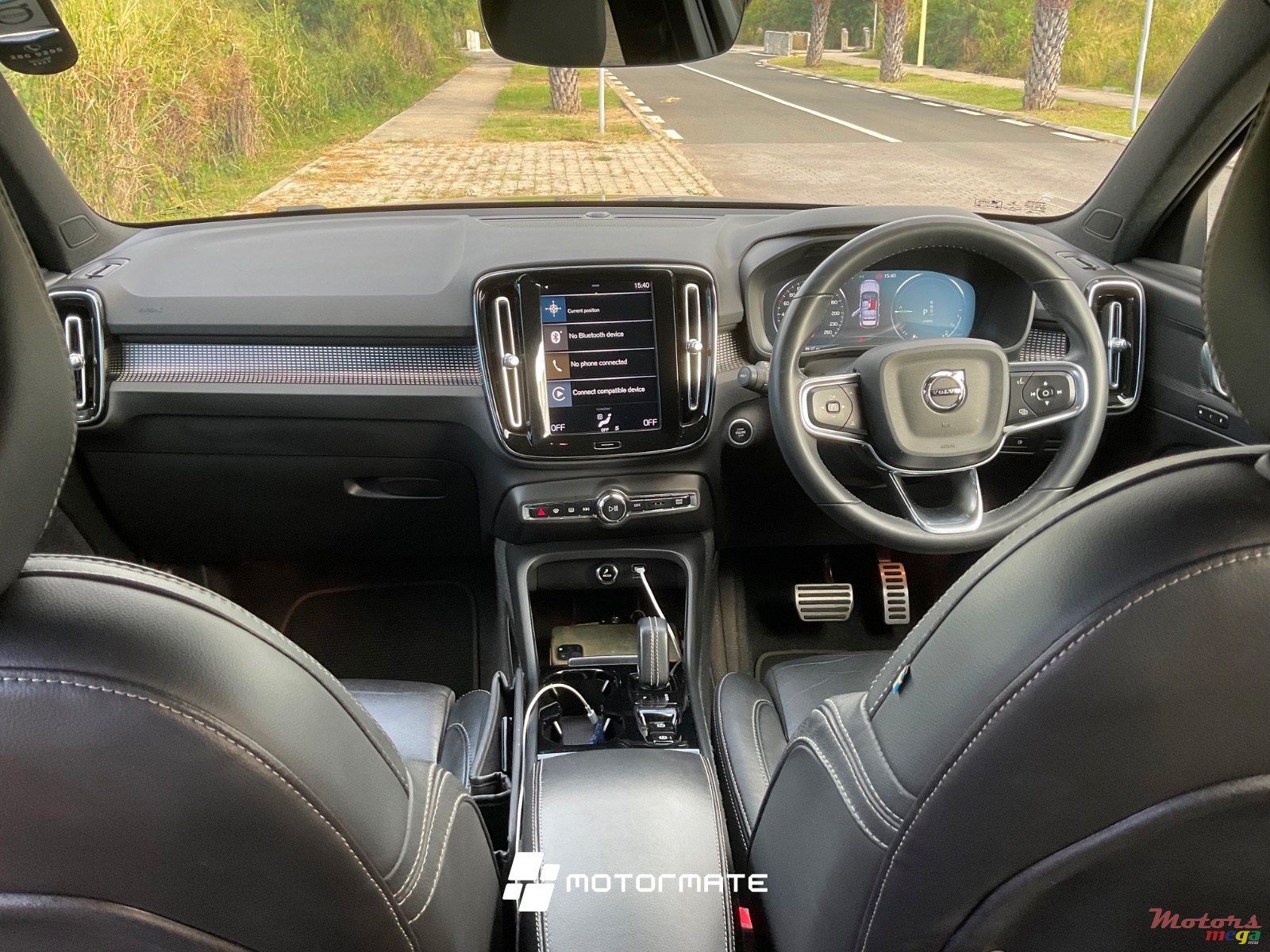 2022' Volvo XC40 RECHARGE photo #6