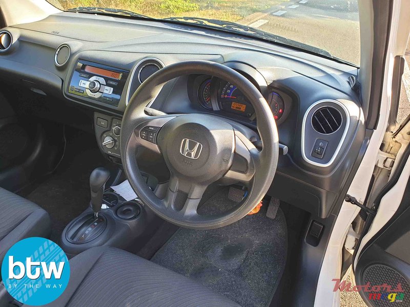 2015' Honda Mobilio 7 Seater photo #6