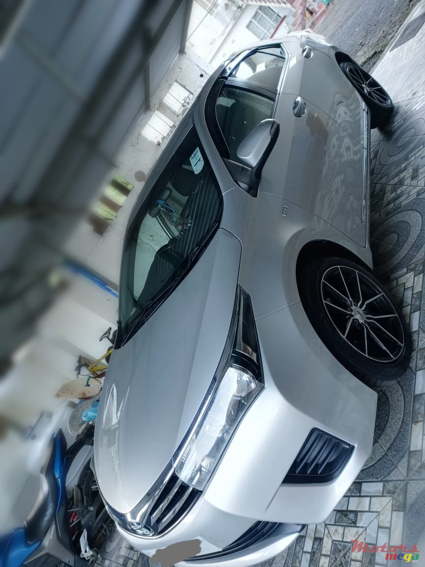 2016' Toyota Corolla photo #1