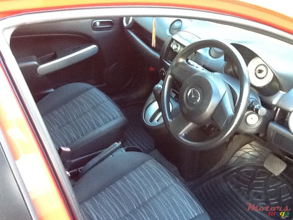 2008' Mazda Demio photo #2