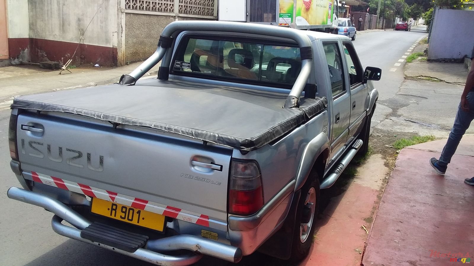 2004' Isuzu D-Max photo #3